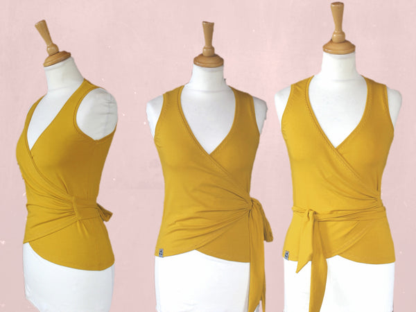 Wikkel hemdje van bio tricot / wrap top of bio cotton