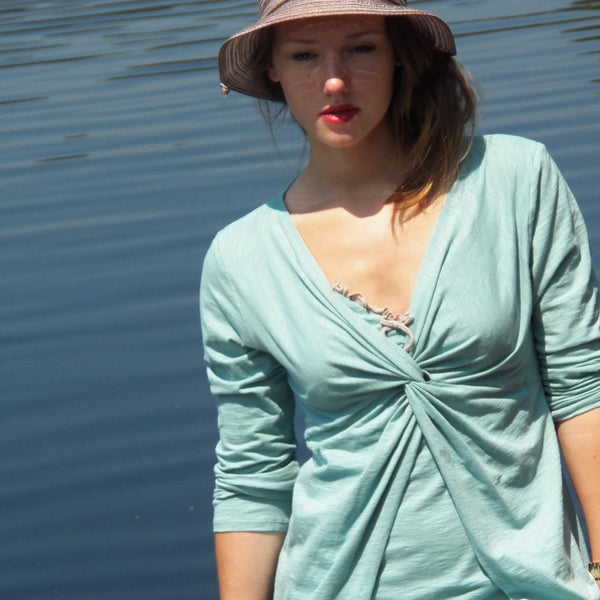 geknoopt over shirt / knotted shirt-over