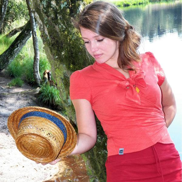 Overslag blouse-vestje van slubtricot/ wrap shirt made of organic cotton slubjersey