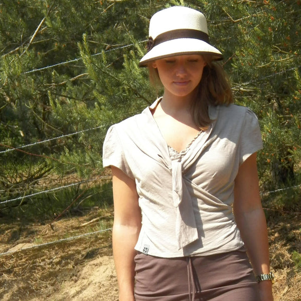 Overslag blouse-vestje van slubtricot/ wrap shirt made of organic cotton slubjersey
