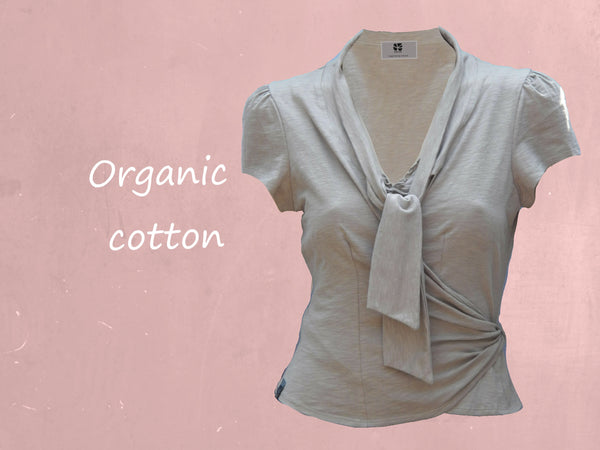 Overslag blouse-vestje van slubtricot/ wrap shirt made of organic cotton slubjersey