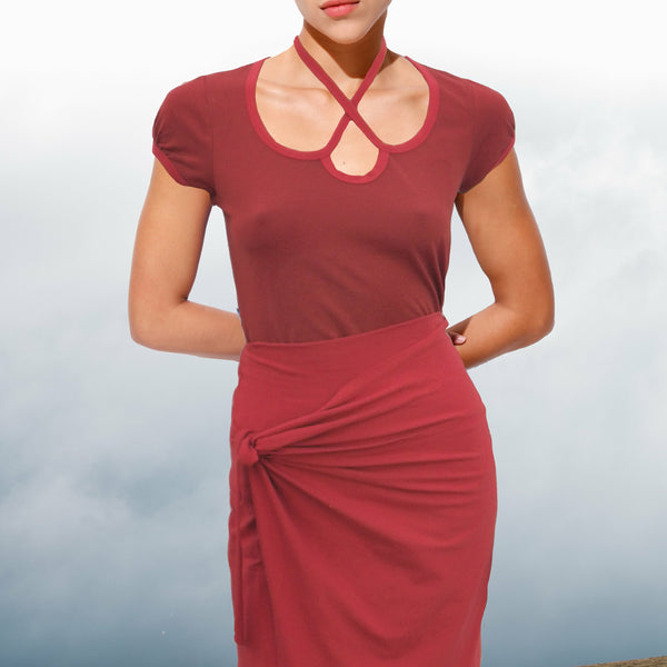 biologisch katoenen T-shirt met contrast bies /  T-shirt with contrast neckbinding