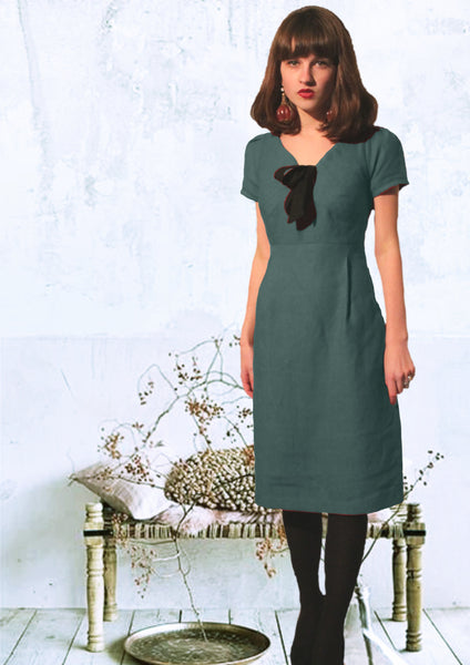 linnen jurkje met "black tie"/ linen dress black tie