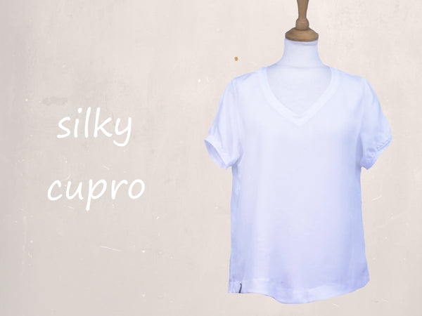 Cupro sweater blouse met V hals / Cupro sweater blouse with V neck