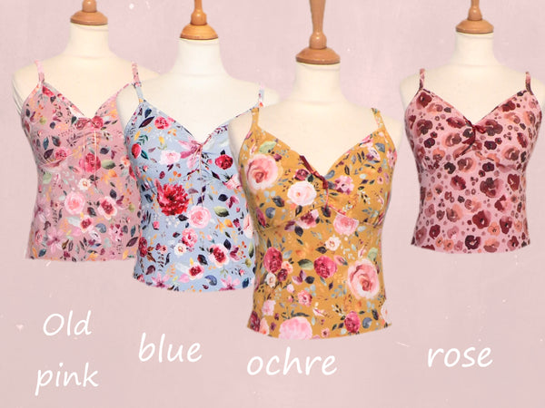 Romantisch hemdje met bloemenprint /romantic flower printed camisole