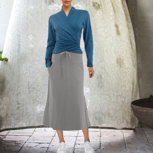 Sportieve midi rok van soft sweat bio katoen /Trending midi skirt made of soft sweat organic cotton