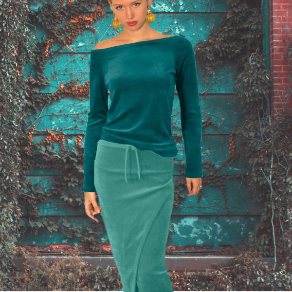 Basic shirt met boothals in nicky velours/ Basic velvet shirt with boatneck