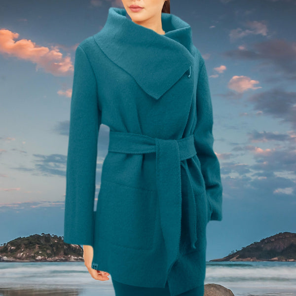 wollen vest-jas van gekookte wol / jacket made of boiled wool