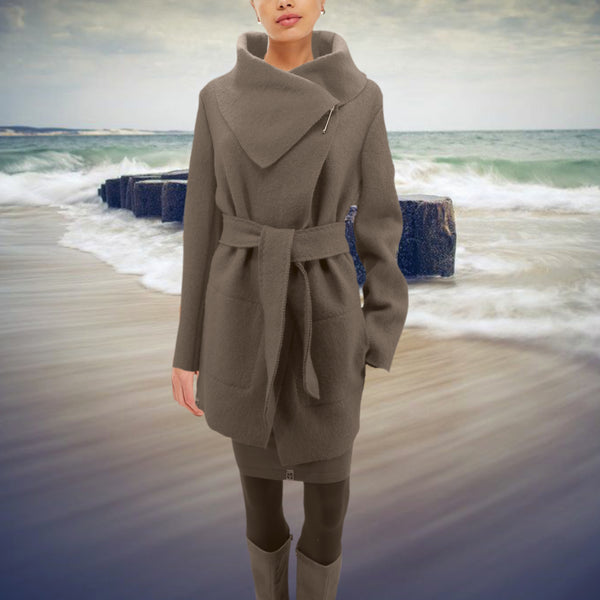 wollen vest-jas van gekookte wol / jacket made of boiled wool