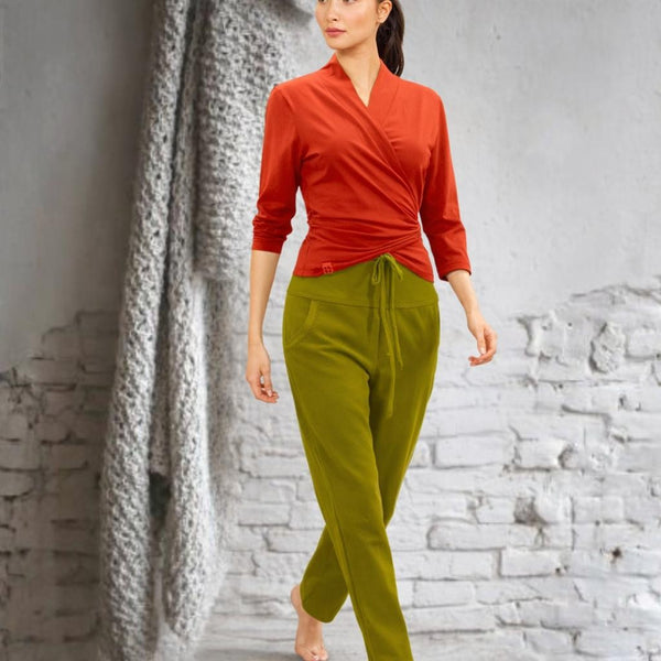 Wikkelvest van organische katoenen tricot / wrap cardigan of organic jersey