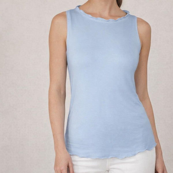 Tencel hemdje met geschulpt boordje/ Tencel camisole with sculpted collar
