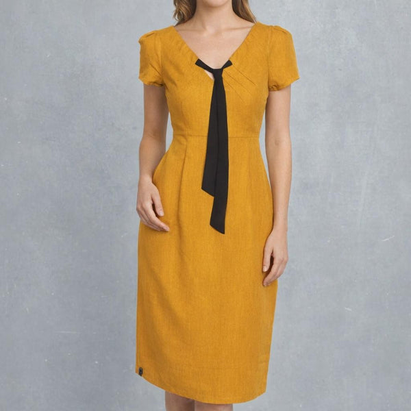 linnen jurkje met "black tie"/ linen dress black tie