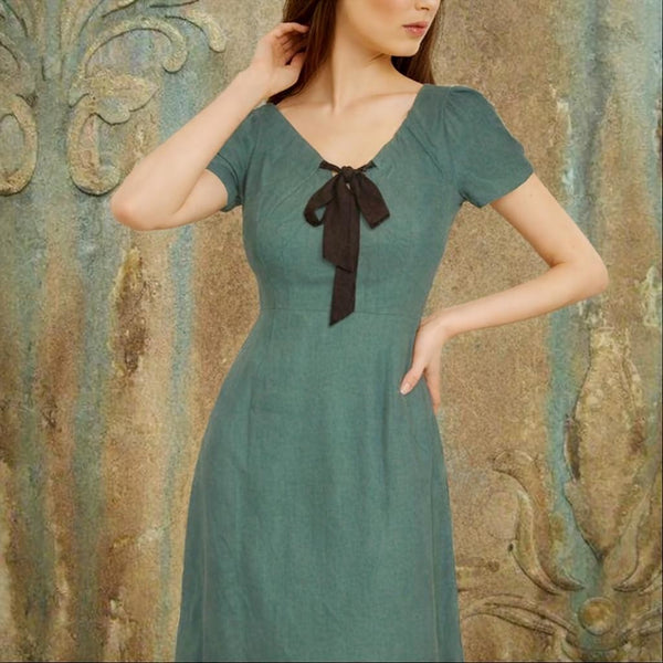 linnen jurkje met "black tie"/ linen dress black tie