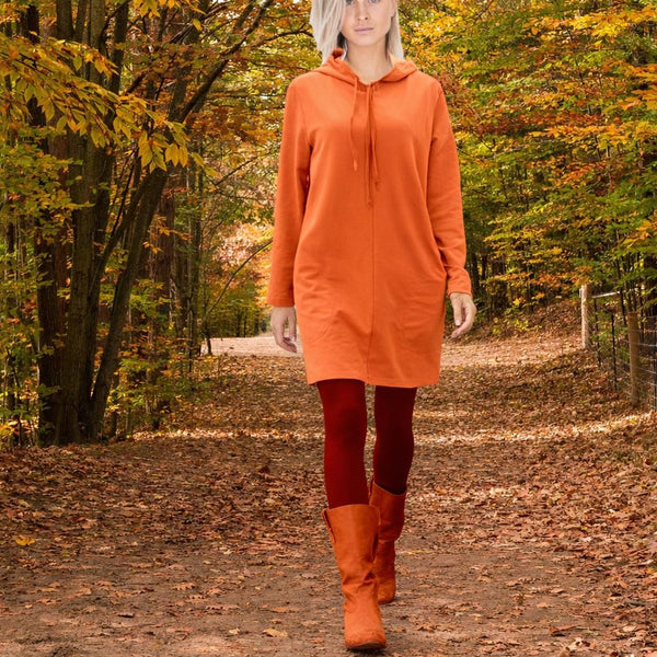 Sweater jurk gemaakt van soft sweat bio katoen/ Sweater dress made of soft brushed organic cotton