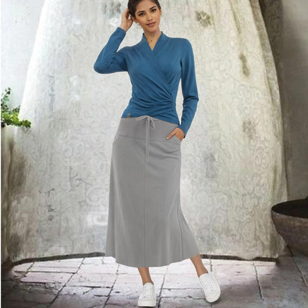 Sportieve midi rok van soft sweat bio katoen /Trending midi skirt made of soft sweat organic cotton