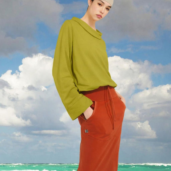 A-lijn sweater met boothals van soft sweat bio katoen /A-line sweater with boatneck made of soft sweat organic cotton