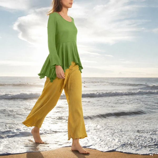 Tencel top met verhoogde taille en uitwaaierende schoot/ Tencel Top in hour glass