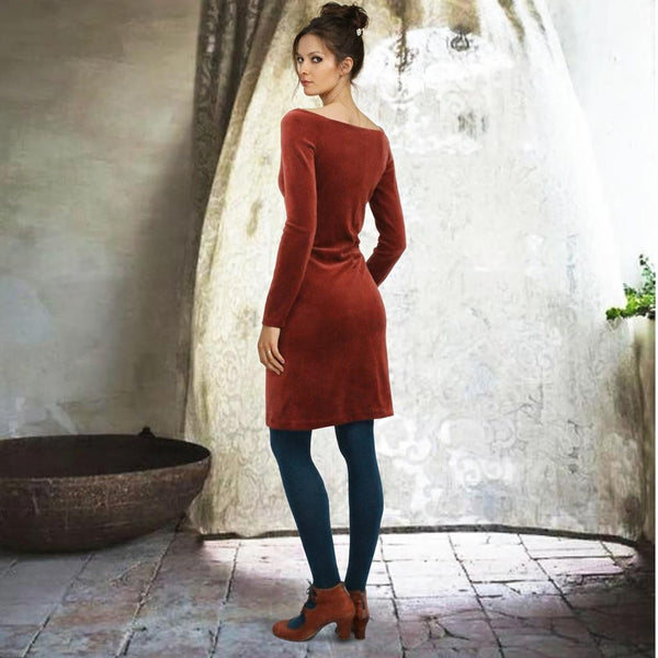 Velours kokerjurkje met boothals / Velvet pencil dress with boatneck