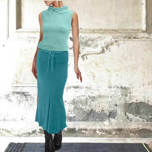 velours hemdje met geschulpt boordje / velvet tank top with scalloped collar