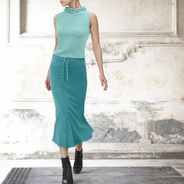 velours hemdje met geschulpt boordje / velvet tank top with scalloped collar