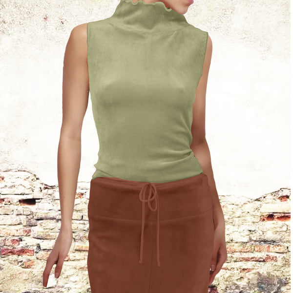 velours hemdje met geschulpt boordje / velvet tank top with scalloped collar