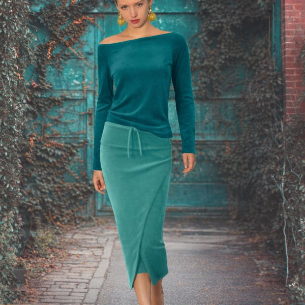 Basic shirt met boothals in nicky velours/ Basic velvet shirt with boatneck