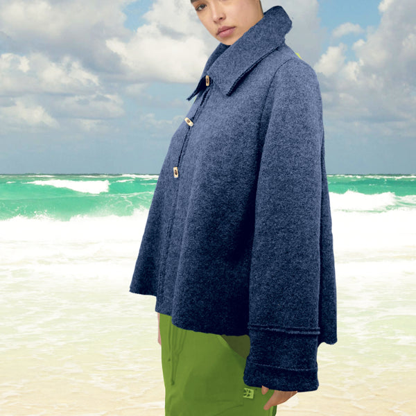 A-lijn vest-jasje in warme boiled wool / Boiled wool A-line cardigan-jacket