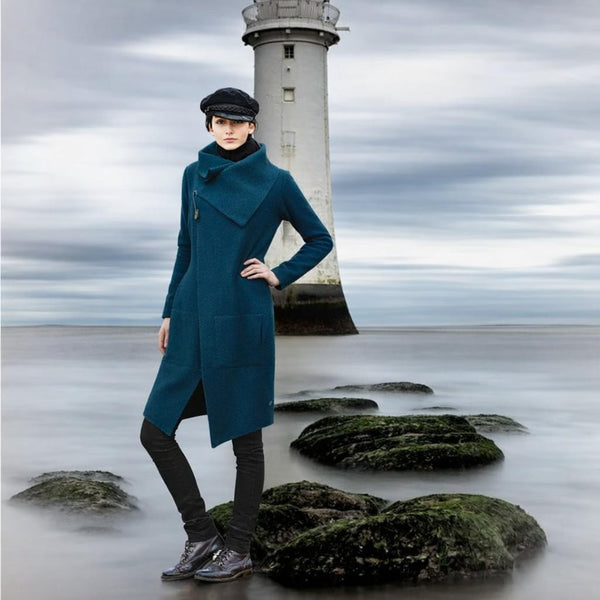 Lange wollen vest-jas van gekookte wol / jacket made of boiled wool