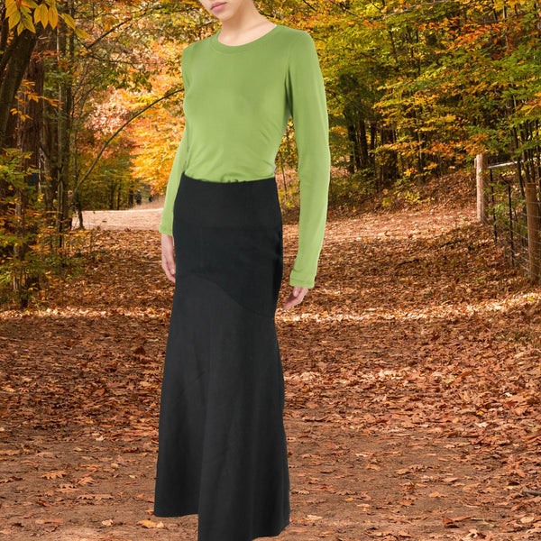 Lange wollen rok in zandloper lijn / Long wool skirt in hourglass line