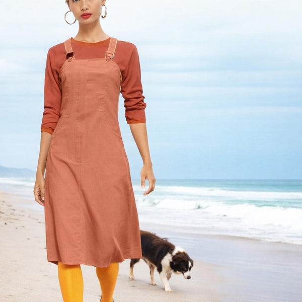 hippe overgooier in katoenen ribcord/ Trendy corduroy  pinafore dress