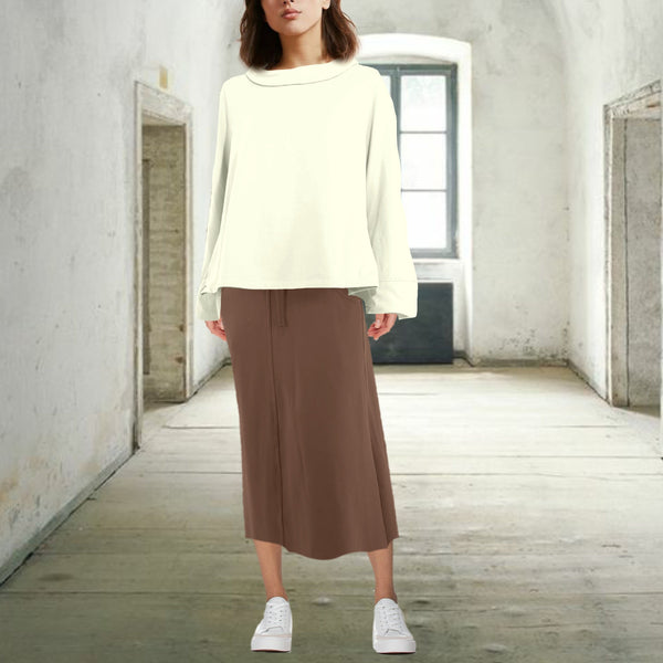 Sportieve midi rok van soft sweat bio katoen /Trending midi skirt made of soft sweat organic cotton