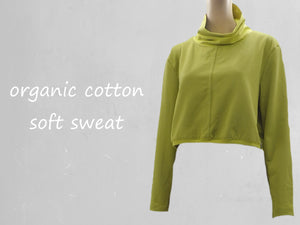 Cropped sweater van soft sweat bio katoen /Cropped sweater made of soft sweat organic cotton