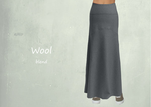 Lange wollen rok in zandloper lijn / Long wool skirt in hourglass line